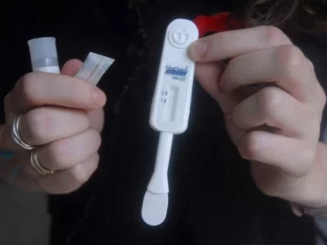 Salió a la venta en Estados Unidos el test para detectar el VIH Salió a la venta en Estados Unidos el test para detectar el VIH