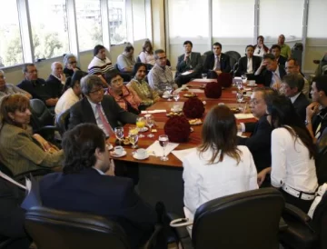 Reunión con sugerencias Reunión con sugerencias