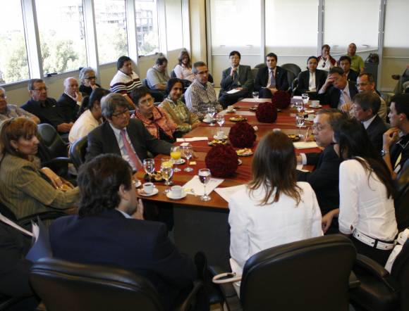 Reunión con sugerencias Reunión con sugerencias