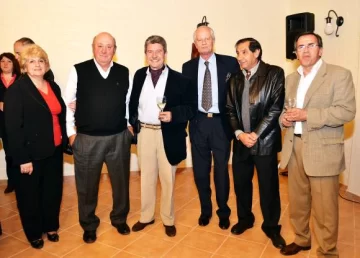 Reunión de amigos Reunión de amigos