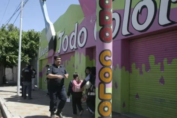 Un policía de civil frustró un asalto a los golpes y tiros Un policía de civil frustró un asalto a los golpes y tiros