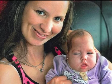 Luz Milagros celebra junto a su mamá el primer Día de la Madre Luz Milagros celebra junto a su mamá el primer Día de la Madre