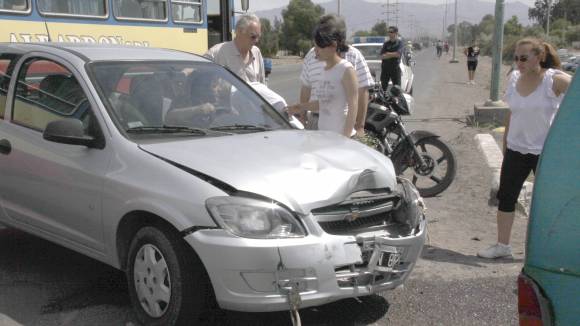 Chocó, dio de cabeza contra un poste y quedó muy grave Chocó, dio de cabeza contra un poste y quedó muy grave