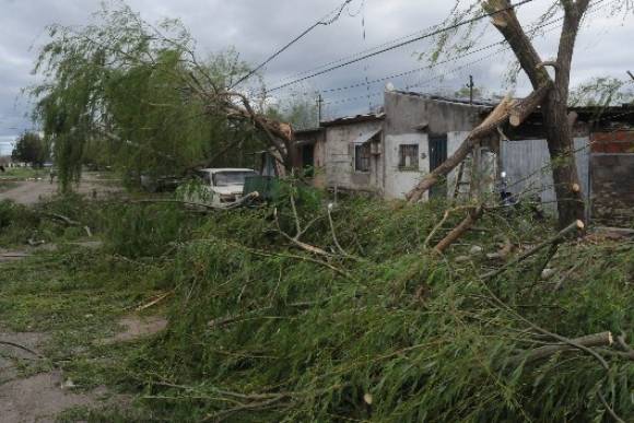 Muertos y heridos por el temporal Muertos y heridos por el temporal