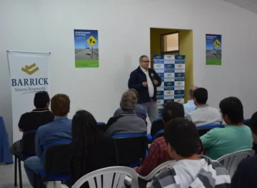 Por un convenio, 50 albardoneros se capacitarán en construcción Por un convenio, 50 albardoneros se capacitarán en construcción