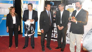 Chicos de la Industrial aprenderán sobre robots “súper inteligentes” Chicos de la Industrial aprenderán sobre robots “súper inteligentes”