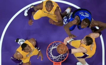 Los Angeles Lakers perdieron en el debut Los Angeles Lakers perdieron en el debut