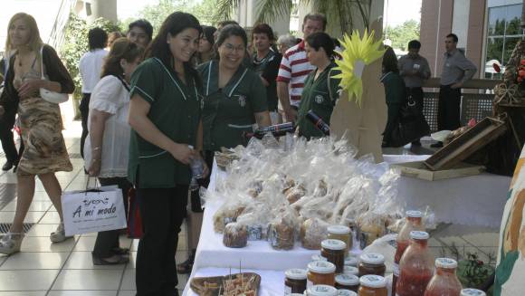 La Plaza Seca fue un paseo de artesanos La Plaza Seca fue un paseo de artesanos