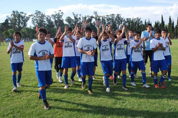 Más oro y el fútbol juega hoy la final Más oro y el fútbol juega hoy la final