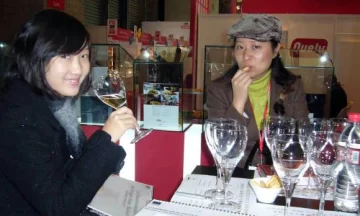 Descorchan vinos sanjuaninos en Asia Descorchan vinos sanjuaninos en Asia