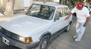 Roban el auto de un policía cuando dormía Roban el auto de un policía cuando dormía