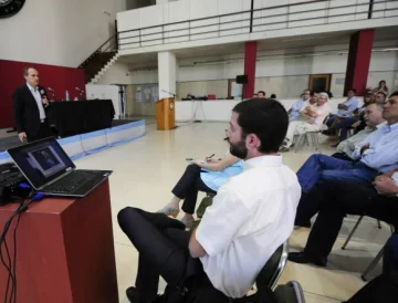 Afirman que el glaciar de escombro no garantiza agua Afirman que el glaciar de escombro no garantiza agua