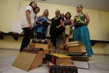 Juegos en la biblioteca Juegos en la biblioteca