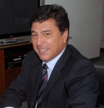 “Ramón Díaz es un candidato” “Ramón Díaz es un candidato”