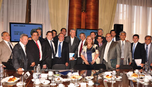 Pavimento y saneamiento, los pedidos de los intendentes a Nación Pavimento y saneamiento, los pedidos de los intendentes a Nación