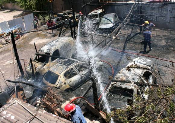 Un incendio arrasó con 14 vehículos en una guardería Un incendio arrasó con 14 vehículos en una guardería