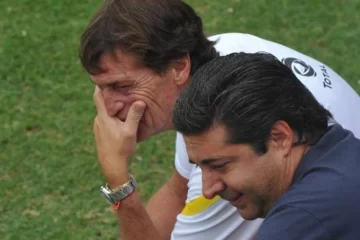 Angelici: “No podemos ser autistas, La Bombonera habló” Angelici: “No podemos ser autistas, La Bombonera habló”