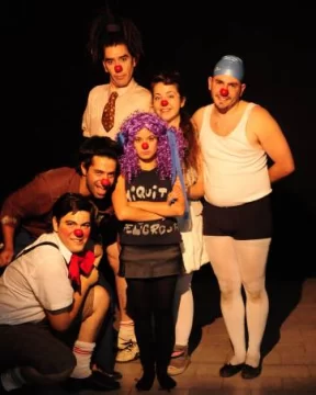 Los payasos en la vía Los payasos en la vía