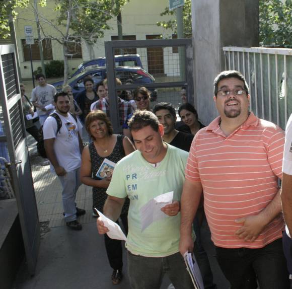 La angustia de un sorteo para inscribir a los hijos La angustia de un sorteo para inscribir a los hijos