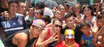 Locura por los Wachiturros en el barrio La Estación Locura por los Wachiturros en el barrio La Estación