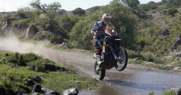 El especial más extenso no detuvo a los Sisterna El especial más extenso no detuvo a los Sisterna