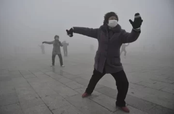 La contaminación deja casi paralizada a China La contaminación deja casi paralizada a China