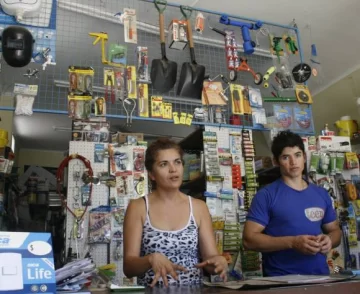 ‘Escruche’ en una ferretería ‘Escruche’ en una ferretería