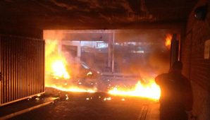 Dos fallecidos tras caer un helicóptero en Londres Dos fallecidos tras caer un helicóptero en Londres