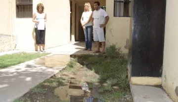 Por las aguas servidas, no hay niños en un monoblock Por las aguas servidas, no hay niños en un monoblock