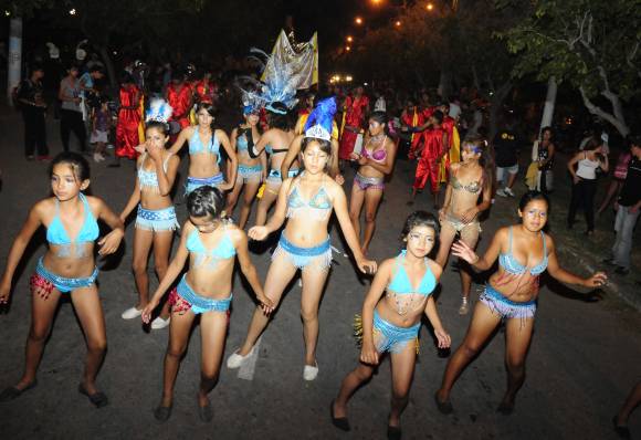 La crisis económica le puso fin a los corsos que arman los vecinos La crisis económica le puso fin a los corsos que arman los vecinos