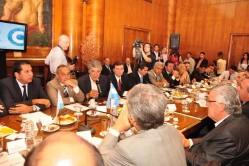 Se viene una reunión clave de Gioja y los intendentes por obras Se viene una reunión clave de Gioja y los intendentes por obras