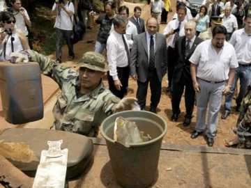 Un niño muerto por dengue Un niño muerto por dengue