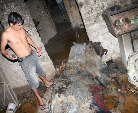 Un anciano se quemó casi todo el cuerpo al incendiarse su casa Un anciano se quemó casi todo el cuerpo al incendiarse su casa