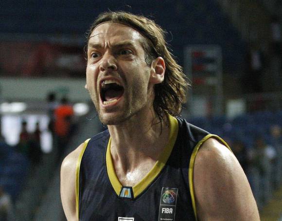 Presentan a Oberto en su regreso Presentan a Oberto en su regreso