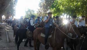 Con una cabalgata, rindieron homenaje a José Dolores Con una cabalgata, rindieron homenaje a José Dolores