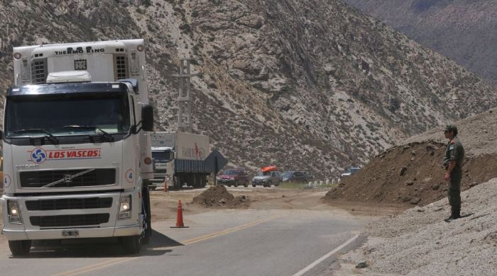 Vuelve a cortarse la ruta a Chile por Mendoza Vuelve a cortarse la ruta a Chile por Mendoza