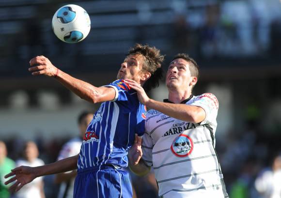 Un empate lógico y discreto en Floresta Un empate lógico y discreto en Floresta