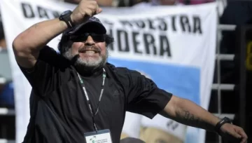 Diego, en carrera para ser DT Diego, en carrera para ser DT