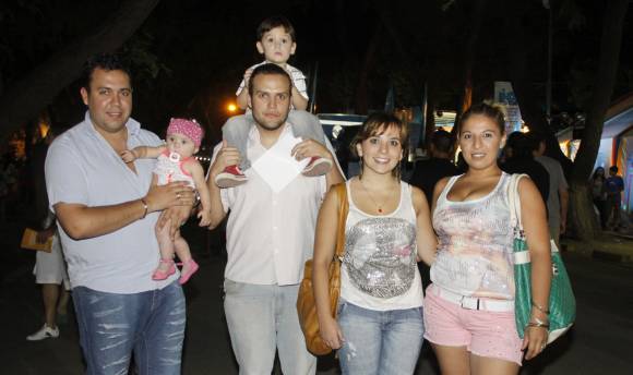 Embarazadas y fanáticas Embarazadas y fanáticas