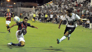 San Martín obtuvo un pobre empate ante San Lorenzo San Martín obtuvo un pobre empate ante San Lorenzo