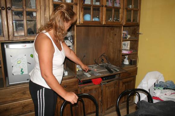 Le robaron $11.000 y aparatos a arquitecta Le robaron $11.000 y aparatos a arquitecta