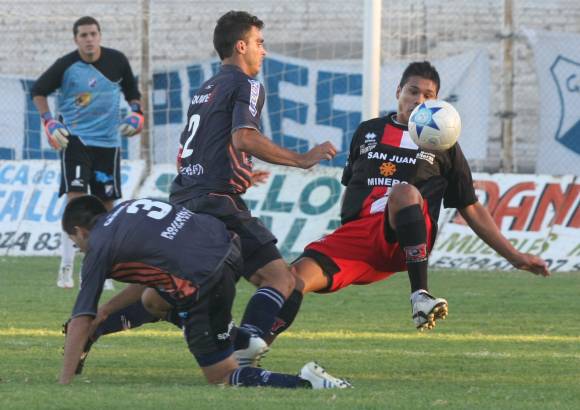 Roly Rodríguez apuntó a la actitud del equipo Roly Rodríguez apuntó a la actitud del equipo