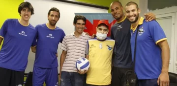 Una inyección de ánimo para un chico que pelea contra la leucemia Una inyección de ánimo para un chico que pelea contra la leucemia