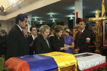 Los venezolanos se preparan para el funeral de su líder Los venezolanos se preparan para el funeral de su líder