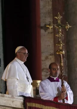 Francisco I augura un pontificado “fructuoso” Francisco I augura un pontificado “fructuoso”