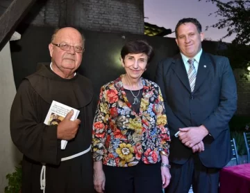 Libro sobre temas teológicos Libro sobre temas teológicos