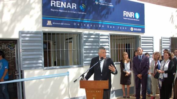 Inédito: civiles controlarán la conducta de los policías Inédito: civiles controlarán la conducta de los policías