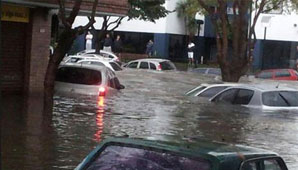 Buenos Aires: tras las lluvias, hay barrios inundados y sin luz Buenos Aires: tras las lluvias, hay barrios inundados y sin luz