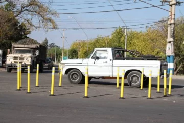 Colocaron una rotonda en el ingreso a Caucete Colocaron una rotonda en el ingreso a Caucete