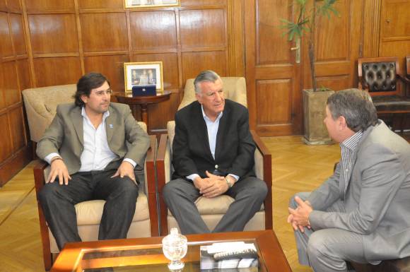 En Mayo, Yauhar visita la provincia En Mayo, Yauhar visita la provincia